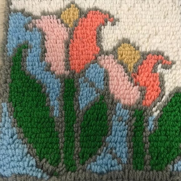 Stained glass tulips latch hook - Picture 2 of 3